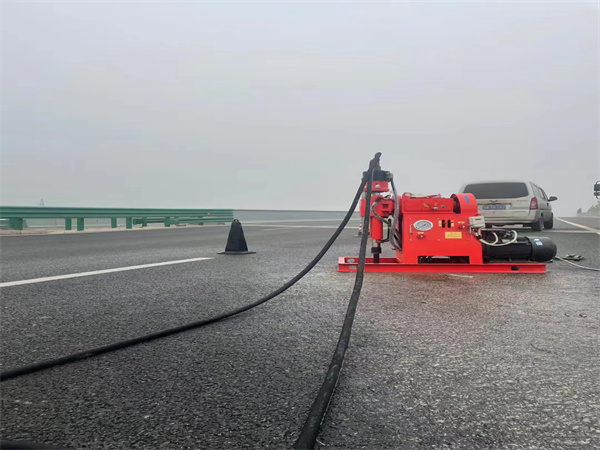 田家庵马路路基路面开裂下沉注浆加固灌浆